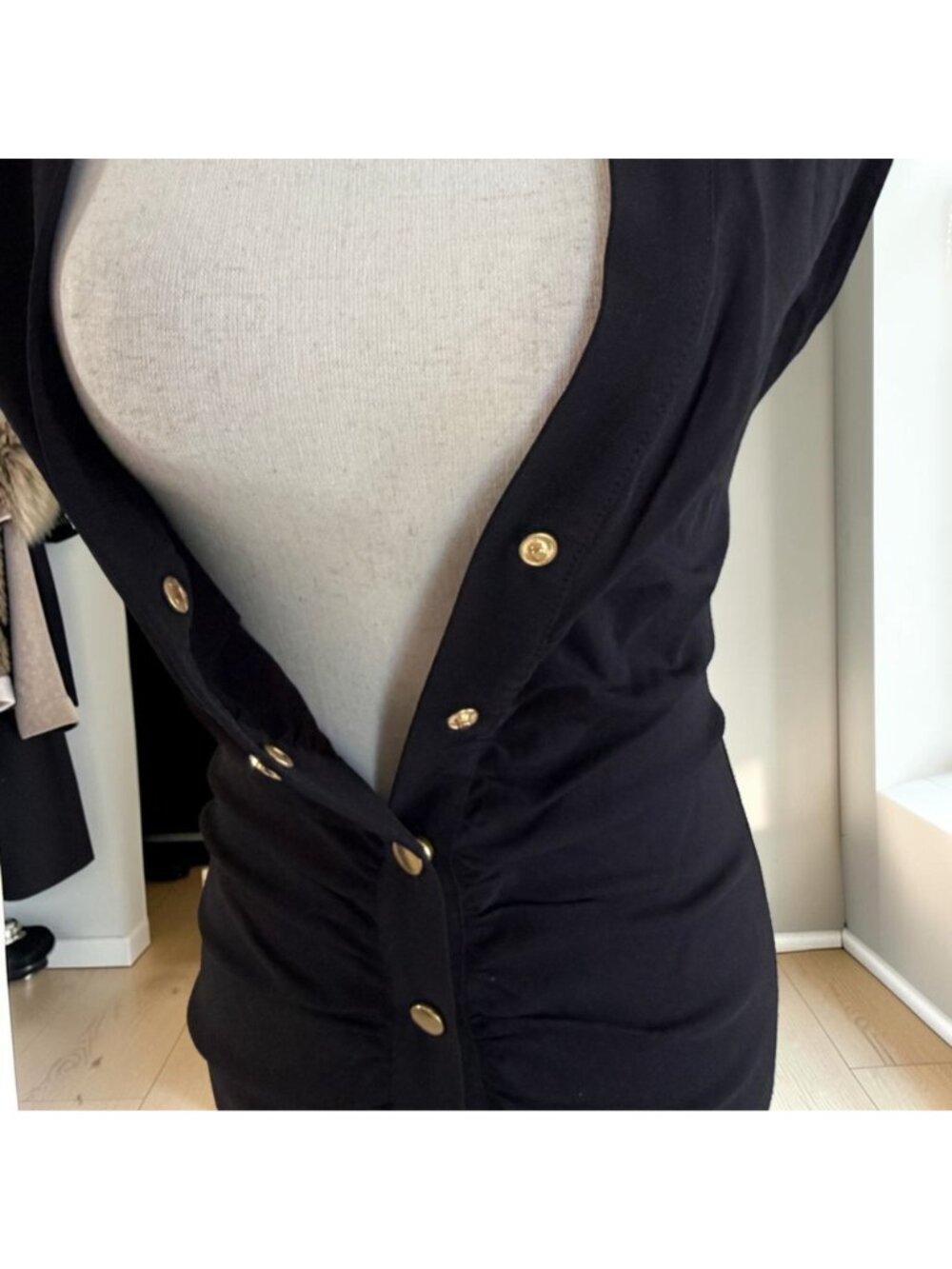 Zara Black Midi Dress Ruched Gold Snap Button Front V Neck Bodycon Size S Small - Picture 7 of 10